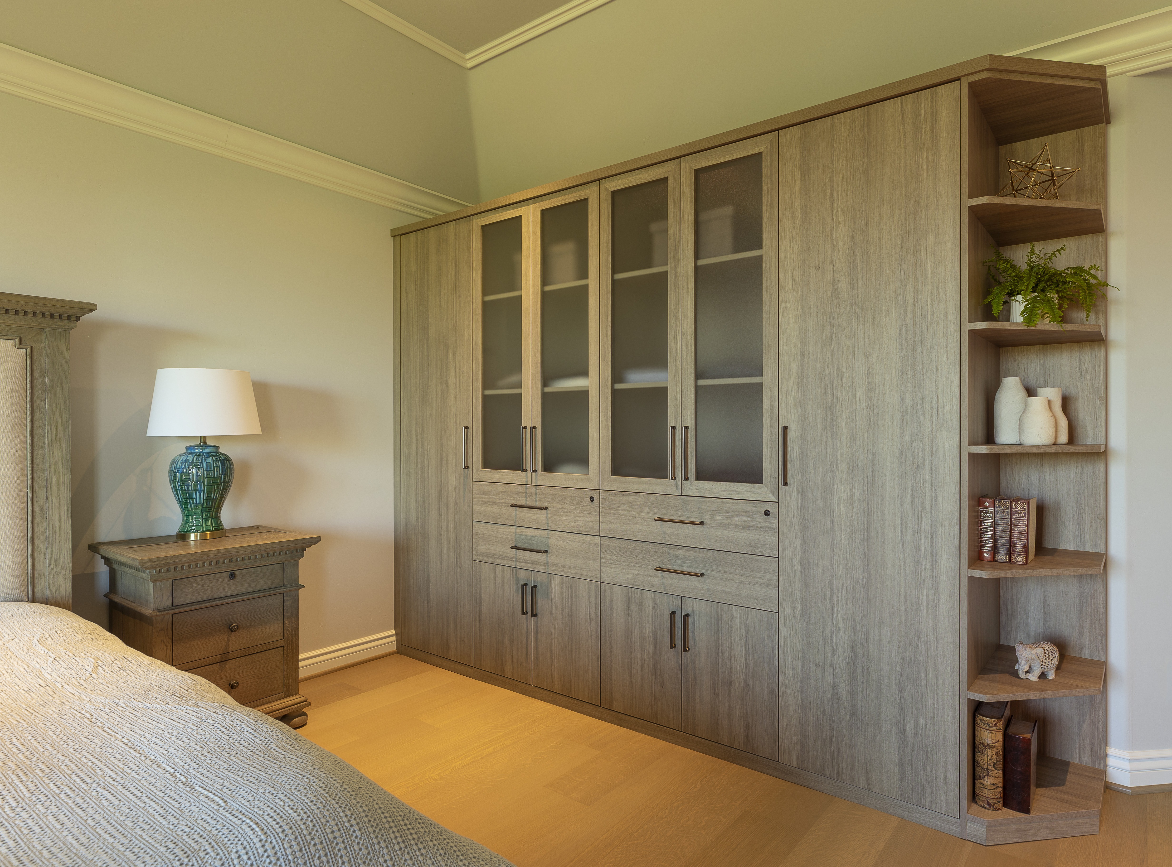 The Chameleon External Wardrobe